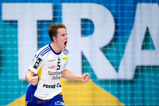Ystads Linus Andersson jublar