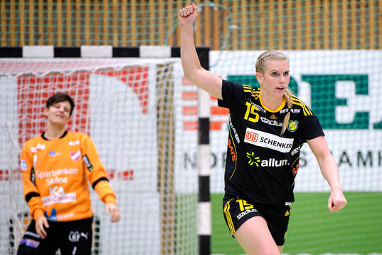 Sävehofs Jenny Alm jublar