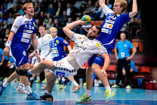  Redbergslids Mario Lipovac hänger sig förbi Alingsås