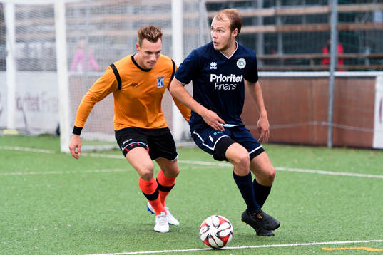 Utsiktens Joakim Edström och Kristianstads Linus Johansson
