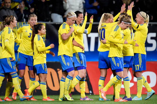 Sveriges Lotta Schelin firas