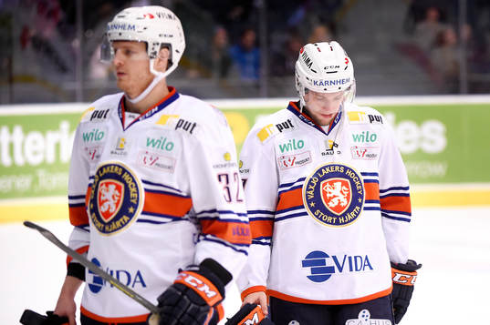 Växjös Nick Johnson och Robert Rosén deppar