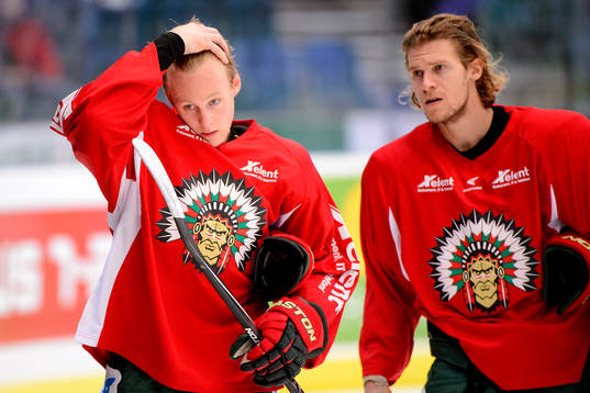 Frölundas Erik Karlsson och Anton Axelsson