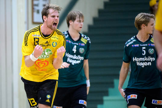 Sävehofs Oskar Ysander jublar