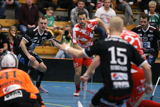 Dalens Mattias Ljunggren och Pixbos Daniel Calebsson
