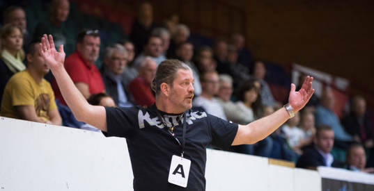 Bodens tränare Björn Molin i matchen i damallsvenskan i