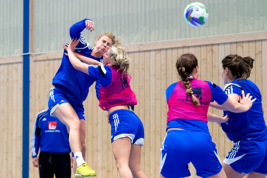 Linnea Torstenson och Johanna Ahlm