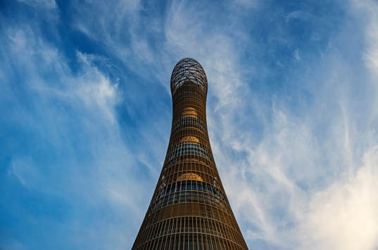Aspire Tower i Aspire Zone