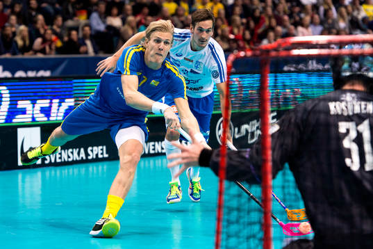 Sveriges Kim Nilsson jagas av Finlands Janne Lamminen