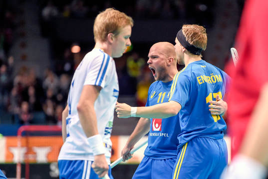 Sveriges Martin Östholm och Rasmus Enström jublar