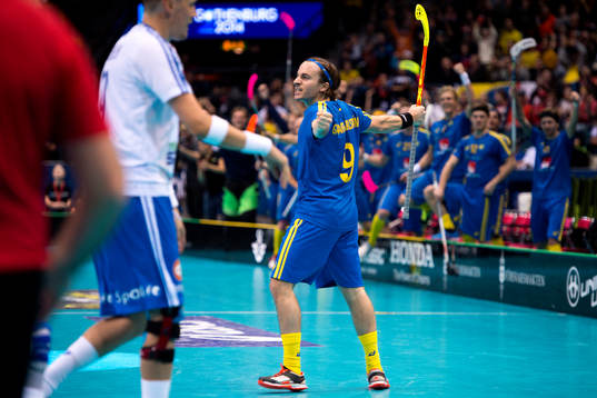 Sveriges Alexander Galante Carlström firar