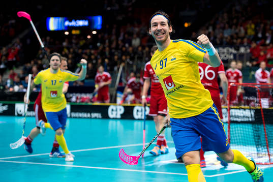 Sveriges Robin Nilsberth firar