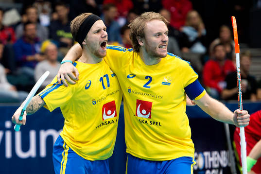 Sveriges Rasmus Enström och Johan Samuelsson jublar