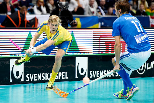 141214 Sveriges Kim Nilsson