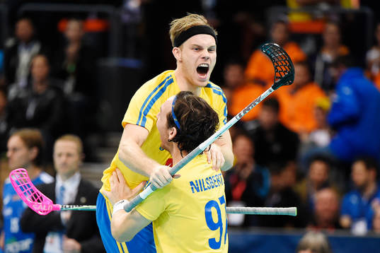 Sveriges Henrik Stenberg jublar med Robin Nilsberth