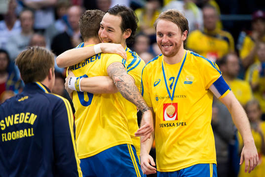 Sveriges Robin Nilsberth och Johan Samuelsson firar