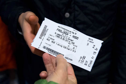 En biljett till ishockeymatchen i SHL mellan Frölunda och