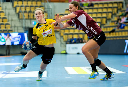 Lugis Emelie Westberg  och Eslövs Julia Bardis