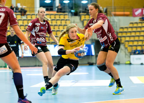 Lugis Hanna Ringdahl och Emelie Westberg och Eslövs Julia