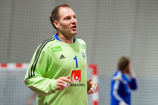 Sveriges målvakt Mattias Andersson