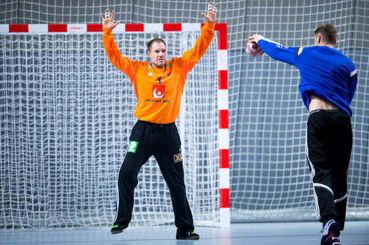 Sveriges målvakt Mattias Andersson