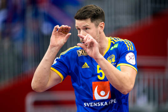 Sveriges Kim Andersson gestikulerar