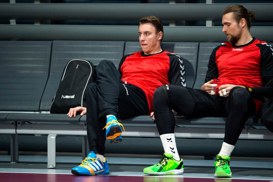 Tjeckiens Filip Jicha sitter på bänken