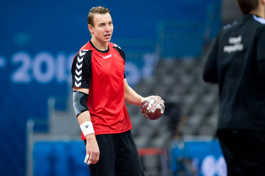 Tjeckiens Filip Jicha värmer upp