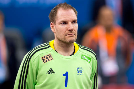 Sveriges målvakt Mattias Andersson innan handbollsmatchen