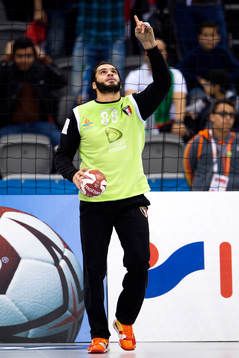 Egyptens målvakt Karim Handawy jublar
