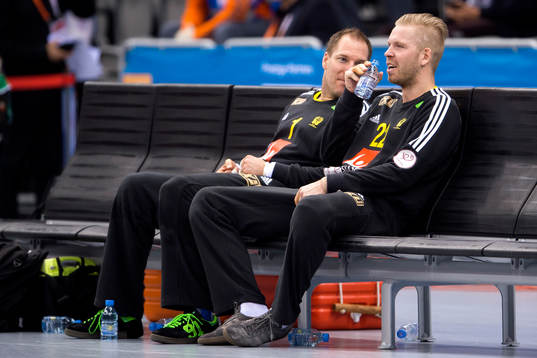 Sveriges målvakt Mattias Andersson och målvakt Johan