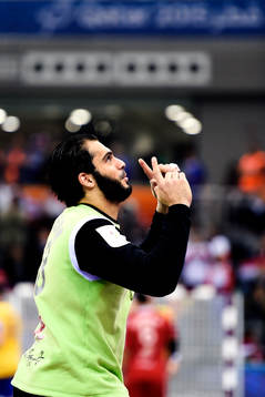 Egyptens målvakt Karim Handawy jublar