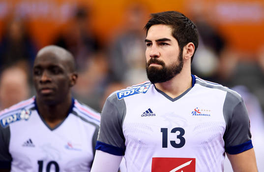 Frankrikes Nikola Karabatic innan en handbollsmatch i VM