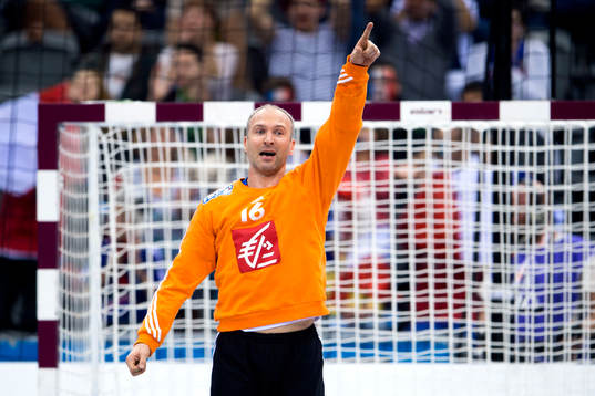 Frankrikes målvakt Thierry Omeyer jublar