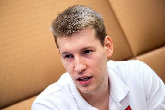 Polens målvakt Piotr Wyszomirski