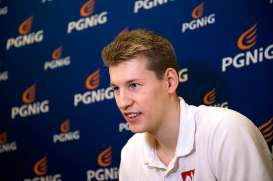 Polens målvakt Piotr Wyszomirski
