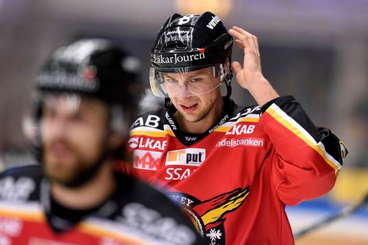 Luleås Johan Harju på uppvärmningen