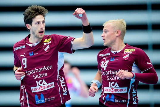 Lugis Albin Tingsvall jublar med Hampus Jildenbäck