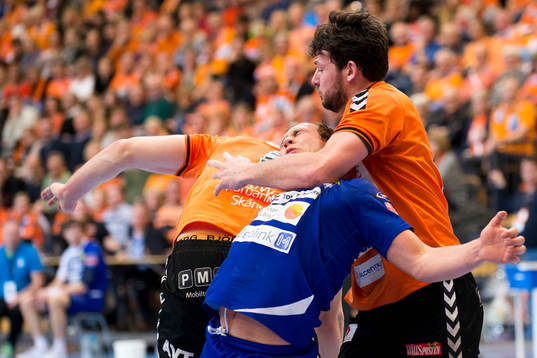 Alingsås Oscar Bergendahl stoppas av Kristianstads