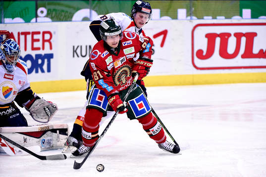Frölundas Ryan Lasch och Djurgårdens Linus Arnesson