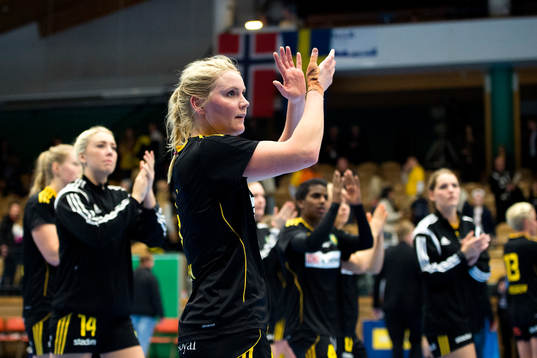 Sävehofs Ida Odén tackar publiken