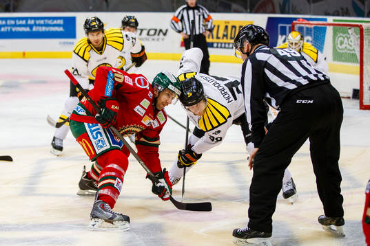 Tekning mellan Frölundas Joel Lundqvist och Brynäs Jonas