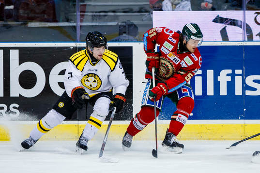 Brynäs Ponthus Westerholm och Frölundas Mats Rosseli Olsen