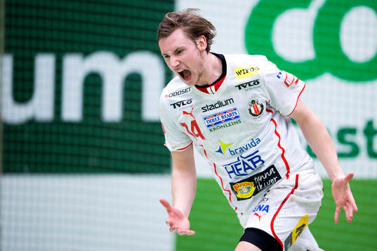 Drotts Viktor Halen jublar