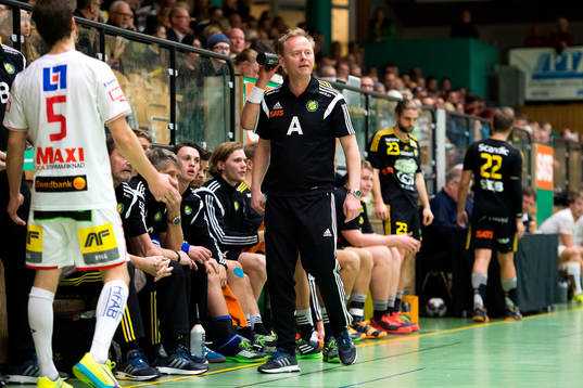 Sävehofs tränare Magnus Johansson reagerar