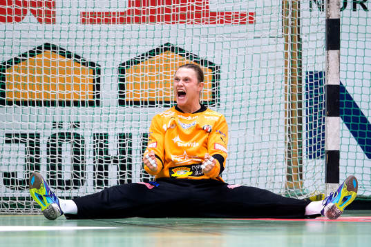 Drotts Olle Lindblom jublar