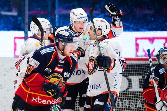 Växjös spelare jublar