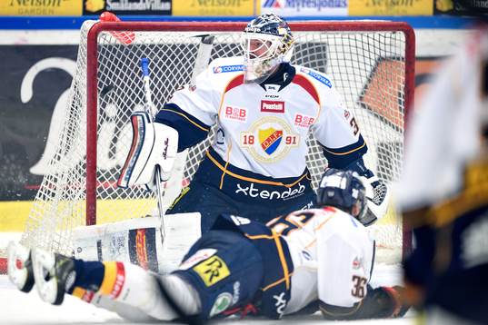 Luleås Lennart Petrell(ej i bild) gör 1-0