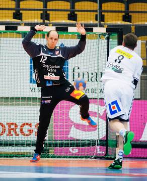 Lugis Målvakt Oscar Jensen och Redbergslids Tobias