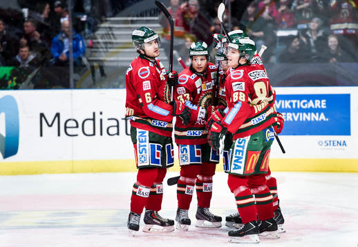 Frölundas spelare jublar